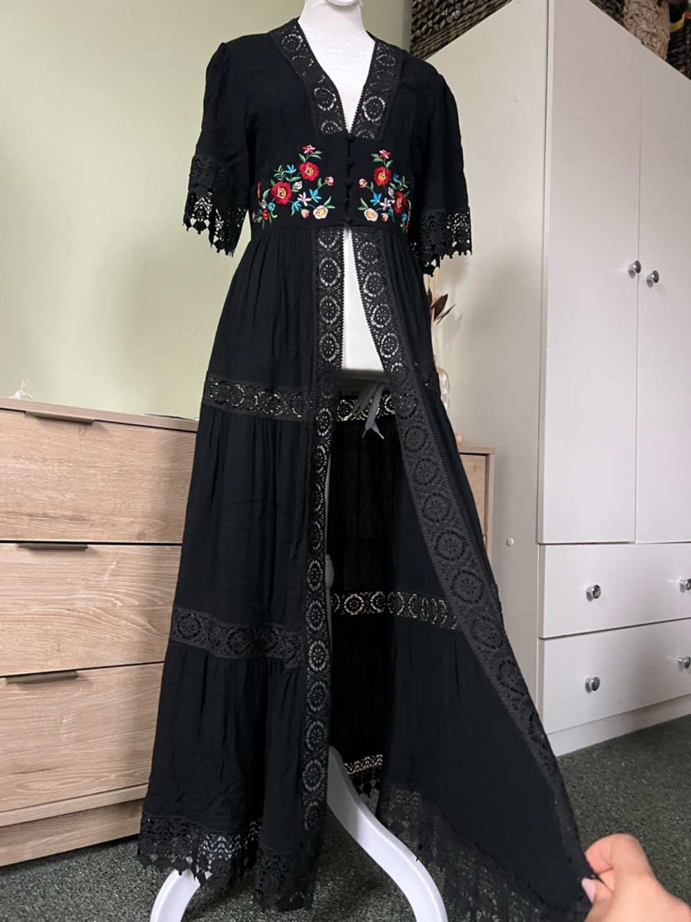 FOREVER21 Black Lace Trim Hem Flowy Embroidered Floral Corset Flowy Duster Dress - Picture 11 of 17